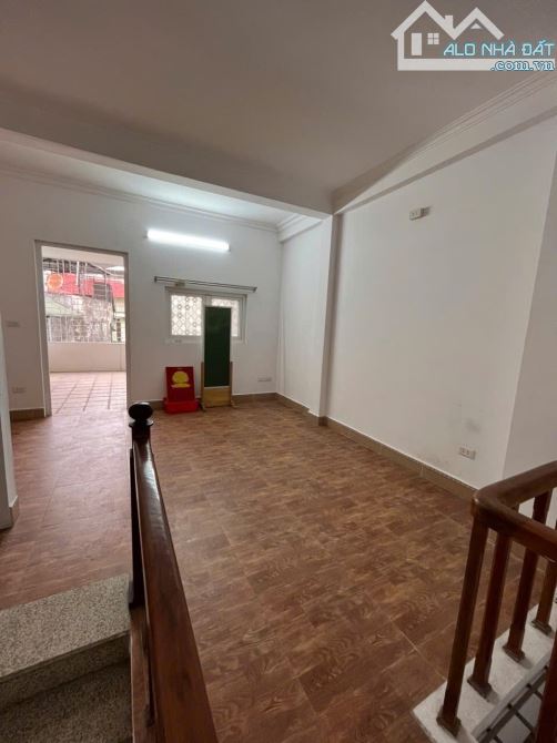 Cho thuê nhà ngõ 164 Vương Thừa Vũ, Khương Trung, Thanh Xuân. DT 40m x 4 tầng, giá 12tr - 3
