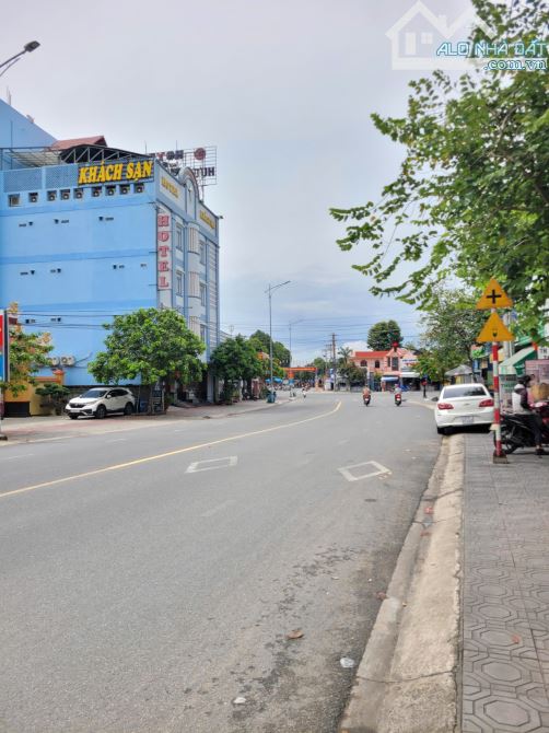 Bán nhà cấp 4 và 5 phòng trọ phía sau MT đường p.Đông Hòa Tp.Dĩ An chỉ 16ty TL M7367 - 3