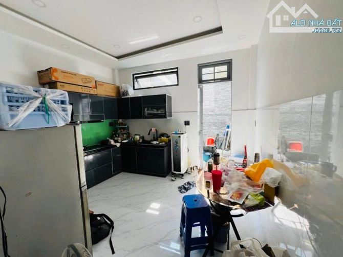 NHÀ TÂN PHÚ,TÔ HIỆU HÒA BÌNH,3 TẦNG,72M2(4×18)HẺM XE TẢI TRÁNH,CHỈ 9xT - 4
