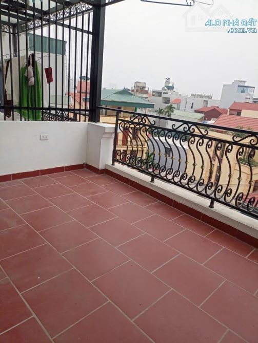 BÁN NHÀ PHÚ MINH - Ô TÔ ĐỖ CỬA - 40M2 - 5 TẦNG - 8.3 TỶ - THƯƠNG LƯỢNG MẠNH - 4