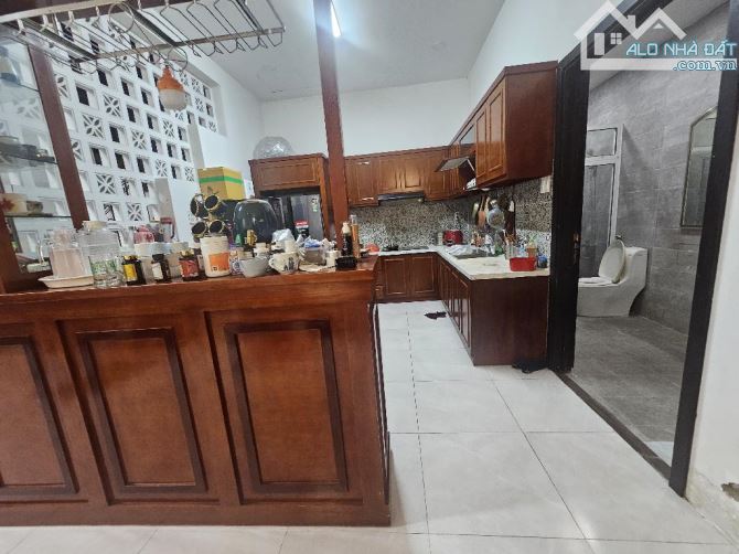 SIÊU PHẨM HIẾM VỚI NGANG 8M HOÀNG TRỌNG MẬU QUẬN 7 NHÀ ĐẸP ở NGAY, dưới 15 đồng - 4