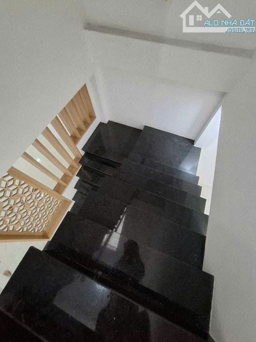 Bán gấp nhà mặt phố Hoàng Ngân, 8,5 tỷ, 89m2, 4PN, 3WC, nhà đẹp nổi bật quận 8 - 4