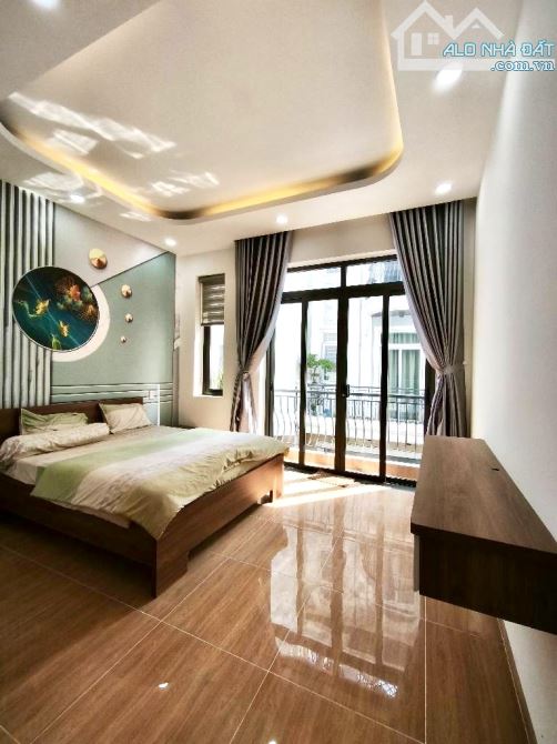 Bán nhà đẹp tặng full nội thất - Thống Nhất - Ngã 4 Xóm Mới - HxH thông - 5 tầng 4PN - 4