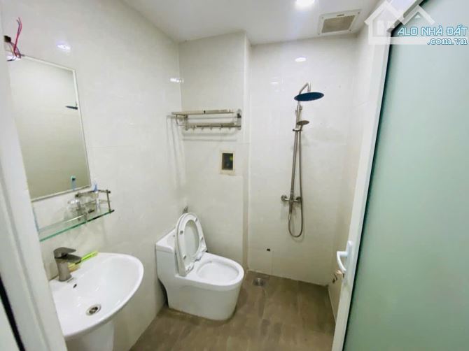 NHÀ 4 TẦNG DT SÀN 168M- HXH TRÁNH - SÁT VẠN PHÚC CITY 💵NHỈNH 7 ĐỒNG - 4