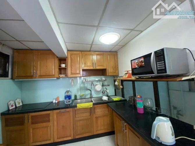 BÁN NHÀ THẠCH THỊ THANH -P.TÂN ĐỊNH- QUẬN 1- 105m2 - NGANG 6M- 9PN- 21.5 TỶ TL - 4