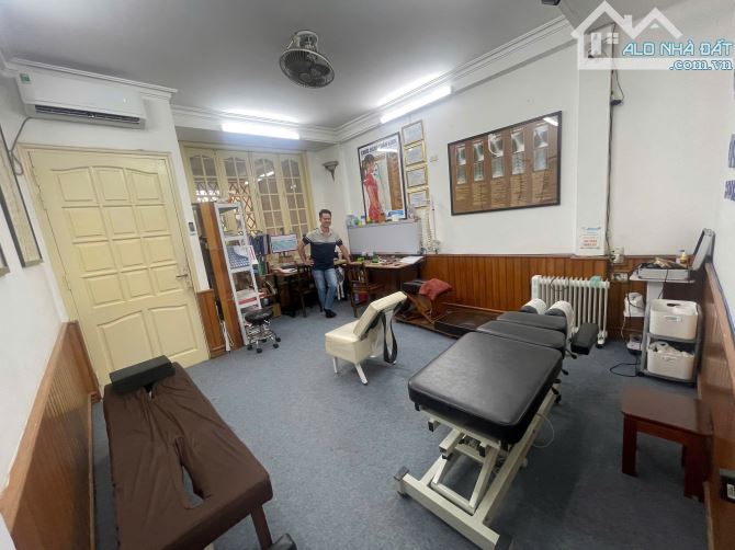 Nhà đẹp Nguyễn Thị Định giá đầu tư ô tô vào nhà 50m ra mặt phố ngõ thông 5 tầng 50m2 - 4