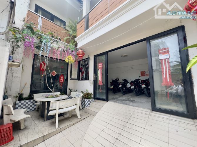 CHDV 18 PHÒNG DƯƠNG QUẢNG HÀM, GV 180M2 7,4x24 5 tầng chỉ 17,2 tỷ - 4