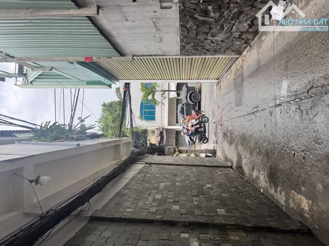 bán nhà Tôn Thất Thuyết P4 Q4 43.9m2 4 tầng chỉ 5.3 tỷ - 4