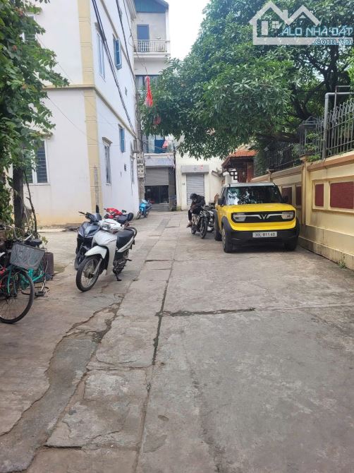 Bán nhà Đỗ Nhuận, 36m x 5 tầng, nhà đẹp ở ngay, ô tô vào cửa, ngõ thông, gần công viên - 4