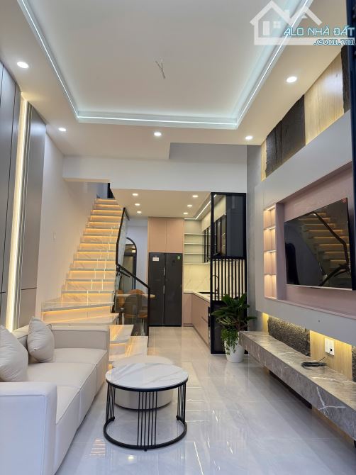 NHÀ MÊ FULL NỘI THẤT HẺM 39 ĐINH CÔNG TRÁNG: GIÁ 3.25 tỷ - 4