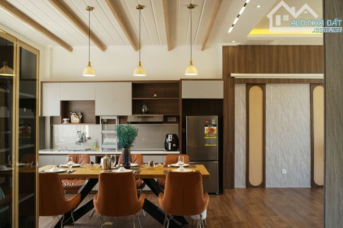 KHÁCH SẠN 1.107M2 GIÁP RỪNG THÔNG - HOÀNG HOA THÁM ĐÀ LẠT - 21 PHÒNG KINH DOANH ỔN ĐỊNH - 4