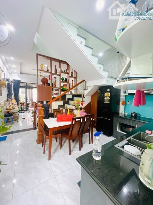 Nhà NGUYỄN SƠN, TÂN PHÚ, hẻm 10m kinh doanh, 3PN, nhỉnh 7 Tỷ - 4