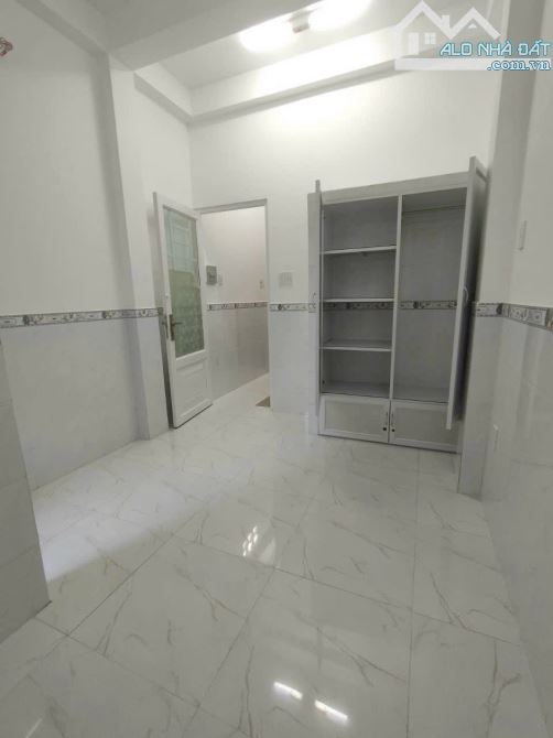 Bán nhà 3 Tầng , Quận 4 , 85m2 DTSD, Mới ở ngay giá 4tỷ Tl - 4