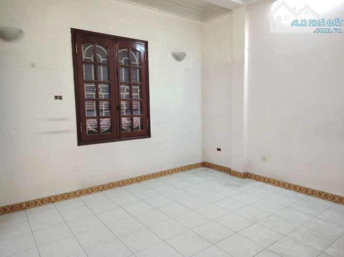Bán lô góc phân lô Nguyễn Chánh - Cầu Giấy - Oto tránh - Kinh doanh - MT 10m - 21.9 tỷ. - 4