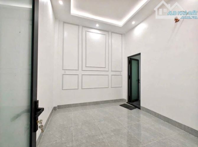 Gấp lắm rồi AC ơi, chú em ổng muốn bỏ xứ về quê trồng bơ nuôi á, nên bán căn nhà ở Tân An - 4