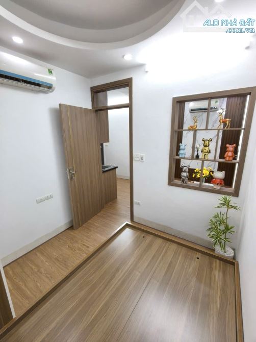 BÁN CĂN HỘ CMMN CỰC ĐẸP PHỐ #KHƯƠNG_ĐÌNH - THANH XUÂN - BA BƯỚC RA PHỐ   DT 50m2, 2 ngủ th - 4