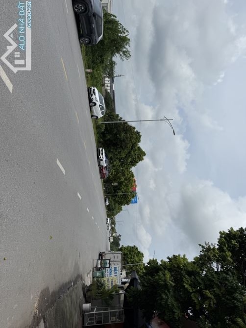 THUẬN THÀNH.BẮC NINH_LÔ GÓC_Ô TÔ VÀO ĐẤT_20M MẶT PHỐ_CỔNG KĐT PHÚ MỸ HƯNG_DT 97M_GIÁ 3Tỷ55 - 4