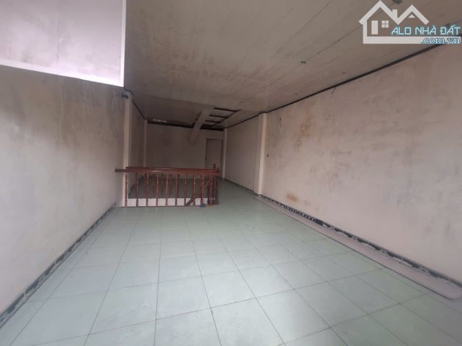 VỚI HƠN 2 TỶ CÓ NGAY NHÀ 2 TẦNG - SÁT NGÃ TƯ AN SƯƠNG.SHR - 4