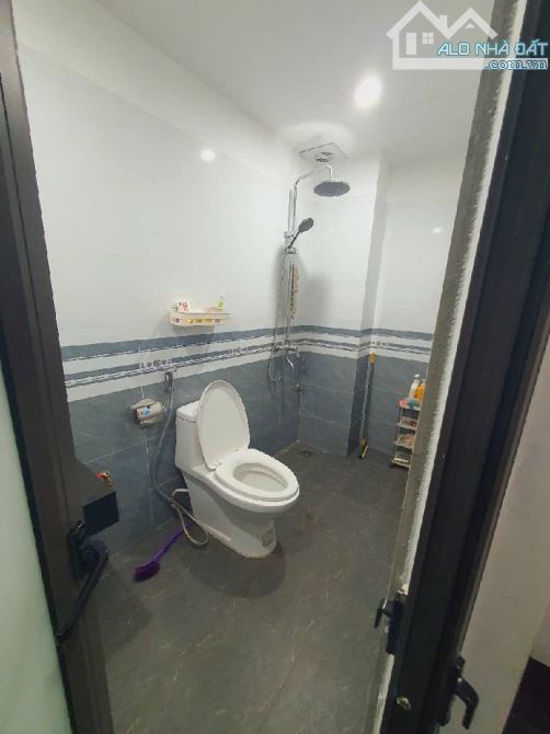 Nhà đẹp gần Phố Nhổn_6 tầng_ô tô qua nhà thông tứ phía_Chỉ 5,4 tỷ(có thương lượng) - 4