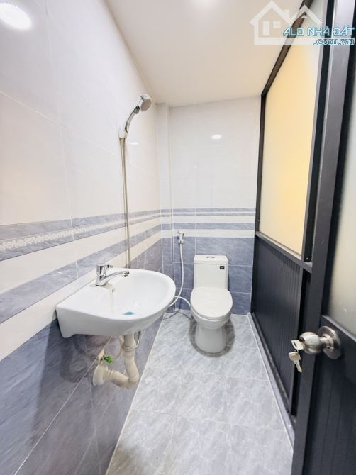 Bán nhà Âu Cơ Tân Bình, full nội thất xịn sò, nở hậu, nhỉnh 3 tỷ - 4