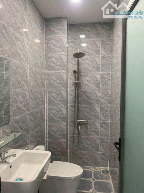 Chỉ cần 1,48 tỷ sở hửu nhà mới 100%- ngang 4 x dài 15,9- 1 trệt 1 lửng- Đức Hoà- LA- - 4