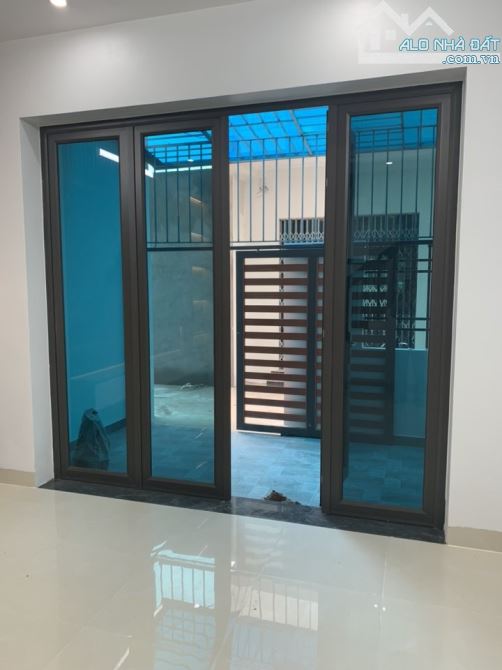 BÁN NHÀ ĐẸP 2.25 TỶ 3 TẦNG 51M2 ( HƯỚNG ĐÔNG ) NGÕ ĐƯỜNG KÊNH - 4