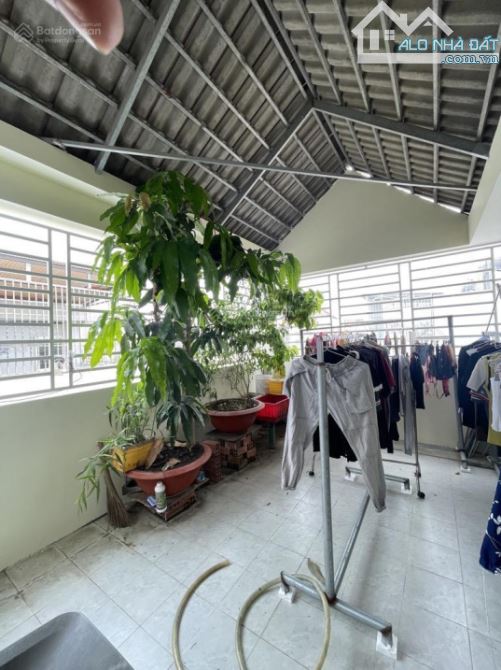 80m2- 6.95 TỶ - MẶT TIỀN PHÂN LÔ GẦN CHỢ- QUẬN 8- 80m2 - 4 TẦNG BTCT- HOÀN CÔNG CHUẨN. - 4
