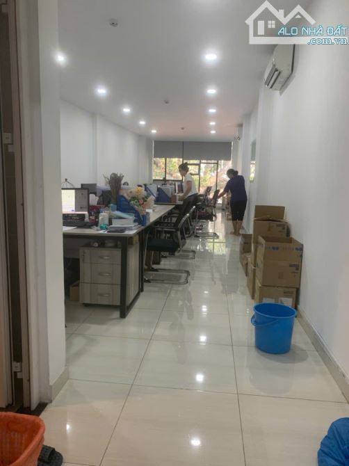 chủ cần tiền chữa bệnh cần bán gấp nhà mặt tiền trần hưng đạo quận 1 hầm 7 tầng - 5