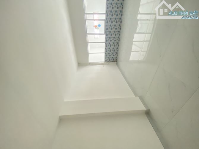 NHÀ TRỆT + LỬNG – CÁCH NGUYỄN THỊ THẬP CHỈ 100 BƯỚC CHÂN – P.TÂN PHONG, Q7 - 5