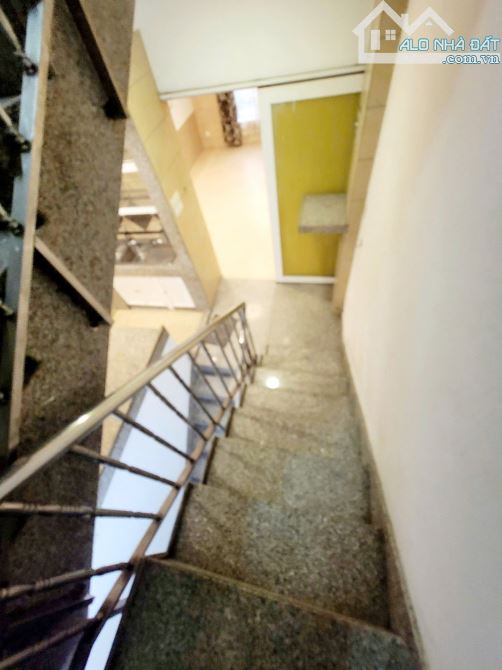 MT hẻm 8m 451/36 Tô Hiến Thành (3PN, 3WC), giá 20 triệu - 5