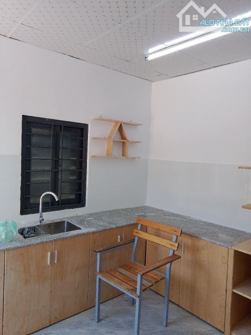 🎉🎉Nhà 3 lá cấp 4 đẹp , 1p khách , 2 phòng ngủ, bếp và wc mới căn. - 5
