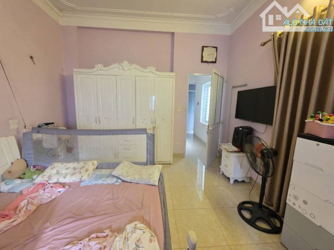 HIẾM - Ô TÔ ĐỖ CỬA- NGÕ NÔNG GẦN PHỐ- GẦN HỒ ĐIỀU HÒA - DÂN XÂY - 5
