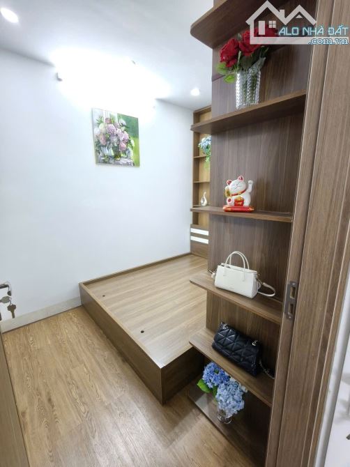 Cần bán căn hộ CCMN 2 ngủ Khương Đình, Thanh xuân nhà đẹp giá 1,795 - 5