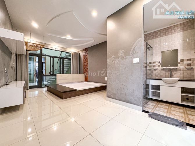 Bán nhà hẻm ĐHT 05,1T2L 4PN4WC dt 5x23m GẦN NGÃ TƯ AN SƯƠNG. Giá 6.7 tỷ - 5