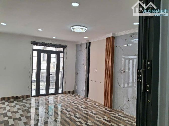 Bán nhà 5 tầng cực đẹp - 59m2, Ngang bề thế 6m - hẻm xe tải 7m - Lê Văn Quới - hơn 8 tỷ - 5