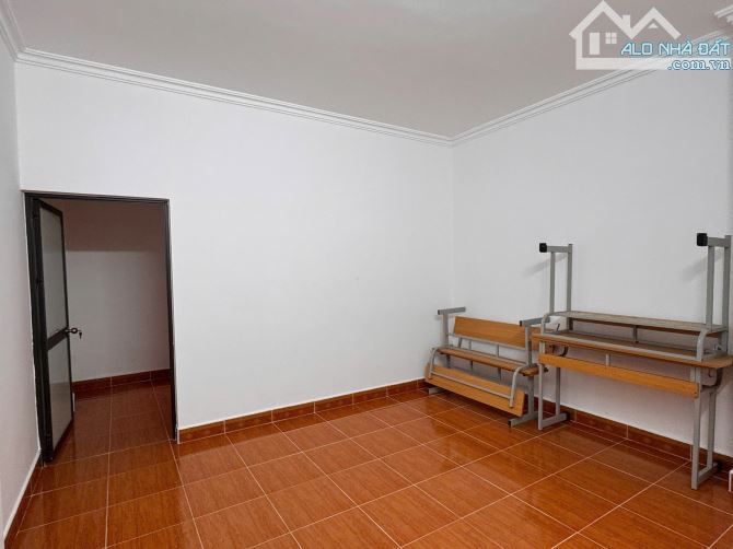 🔥 CHỈ 2.4 TỶ – NHÀ 3 TẦNG ĐẸP – OTO ĐỖ SÁT CỬA – CHỢ LŨNG – GẦN ĐƯỜNG LỚN!!! - 5