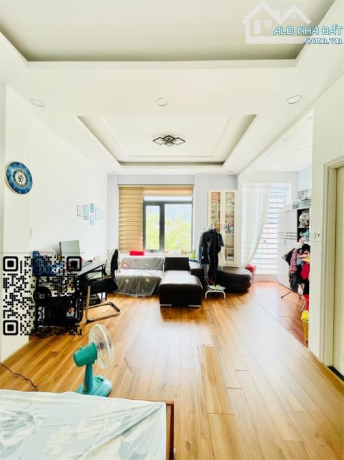 Biệt thự cạnh KDC Lý Chiêu Hoàng - 3 tầng - 6m x 20m - 4PN - Phòng xông hơi - 5