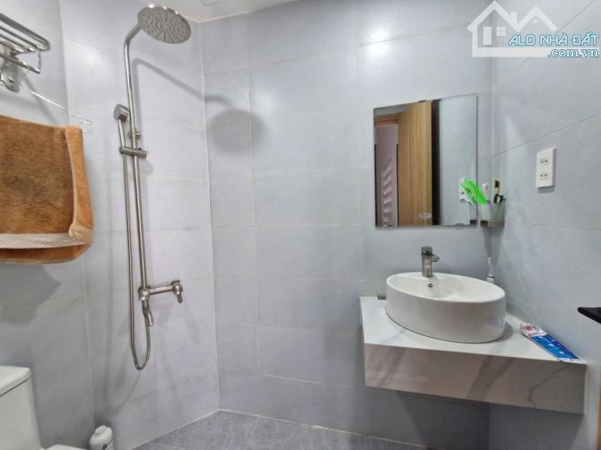 Bán nhà hẻm xe hơi gần bệnh viện thủ đức - 3 tầng giá nhỉnh 7 tỷ. - 5