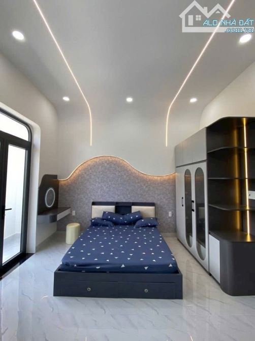 NHÀ Ở NGAY, 60M2 ( 5x12 ), ĐƯỜNG 13M, VỈA HÈ– KDC PHÚC ĐẠT, DĨ AN- HƠN 4 ĐỒNG TL - 5