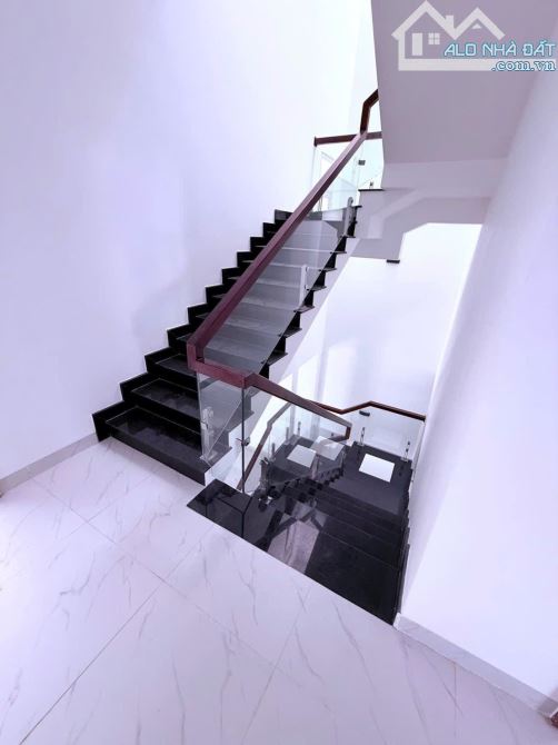 CHO THUÊ hoặc BÁN BIỆT THỰ 3 TẦNG 422m2 MẶT TIỀN ĐƯỜNG NGUYỄN VĂN LƯU (1B) KDC NAM LONG - 5