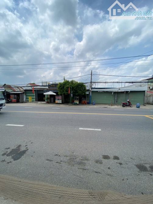 Bán 1 kiot và 30 phòng trọ MT đường ĐT743B p.Dĩ An Tp.Dĩ An chỉ 35ty TL M7368 - 5