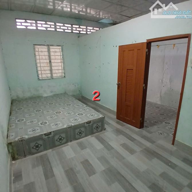 Nhà giá mềm gần khu dân cư 586 - 5
