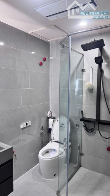 Bán nhà Thanh Xuân- Diện tích 50m2- Nhà dân xây 5 tầng -8 tỉ - 6