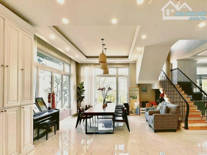 BIỆT THỰ NGHỈ DƯỠNG - CUNG ĐƯỜNG CÔ GIANG THƠ MỘNG - CÓ THU NHẬP ỔN ĐỊNH THEO THÁNG - 6
