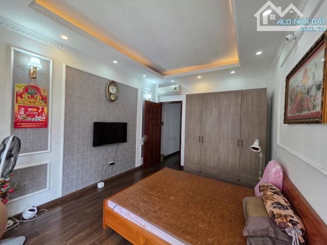 5 tầng phố Tư Đình - Mặt ngõ ô tô - Vừa ở vừa kinh doanh - 6
