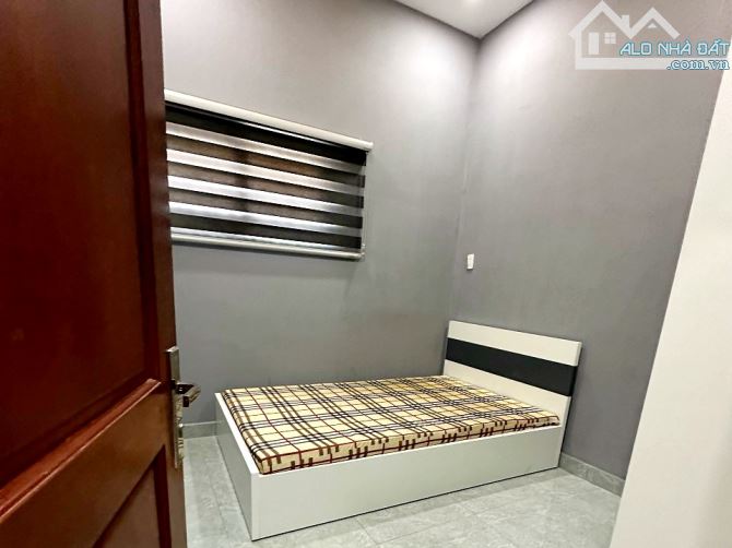 Bán nhà nở hậu 1 lầu sát mặt tiền hẻm An Dương Vương Quận 5 - 6