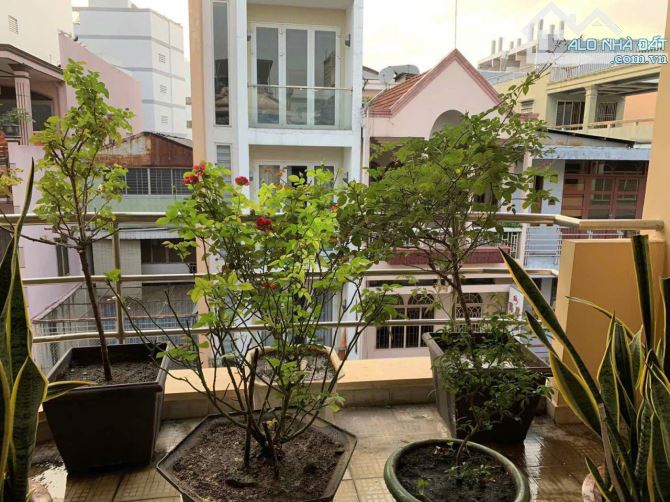 Cần tiền, bán gấp nhà mặt tiền 4 tầng ngay chợ Phụ Tùng xe Tân Thành, Quận 5 - 6