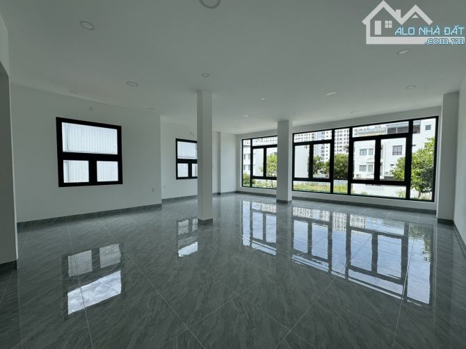 🏡Bán nhà 3 tầng mới mặt tiền đường số 4 Thích Quảng Đức gần vòng xoay Phong Châu, đường r - 6