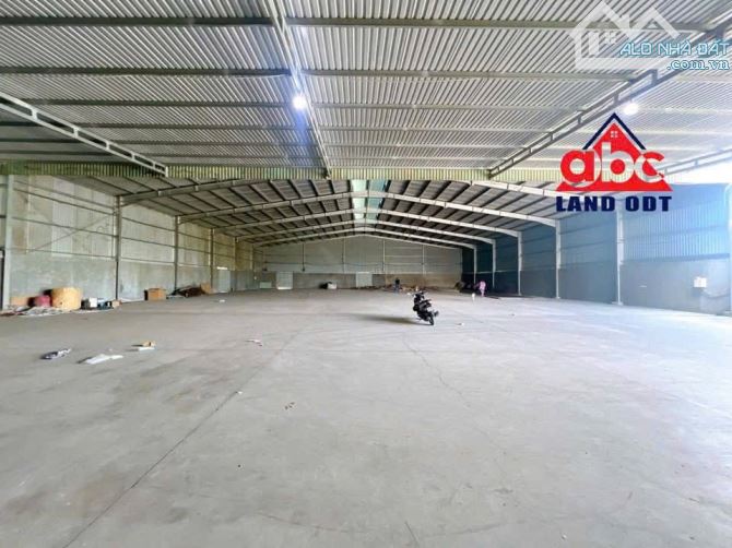 Cho thuê xưởng 1600m2 Thuộc Phước Tân_ Gần Đường Võ Nguyên Giáp - Giá : 64 triệu - 6