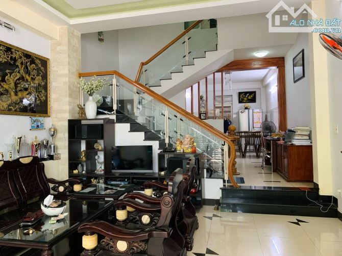 Nhà kinh doanh 3 Tầng đường Lê Doãn Nhạ, quận Liên Chiểu 75m2- giá 6.5 tỷTL - 6